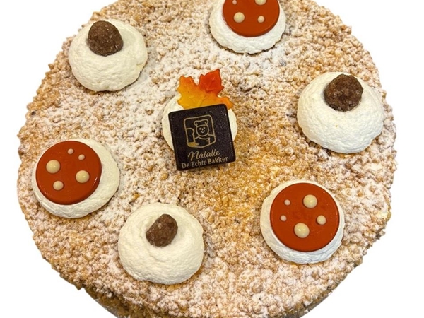 Herfst hazelnoot schuimtaartje